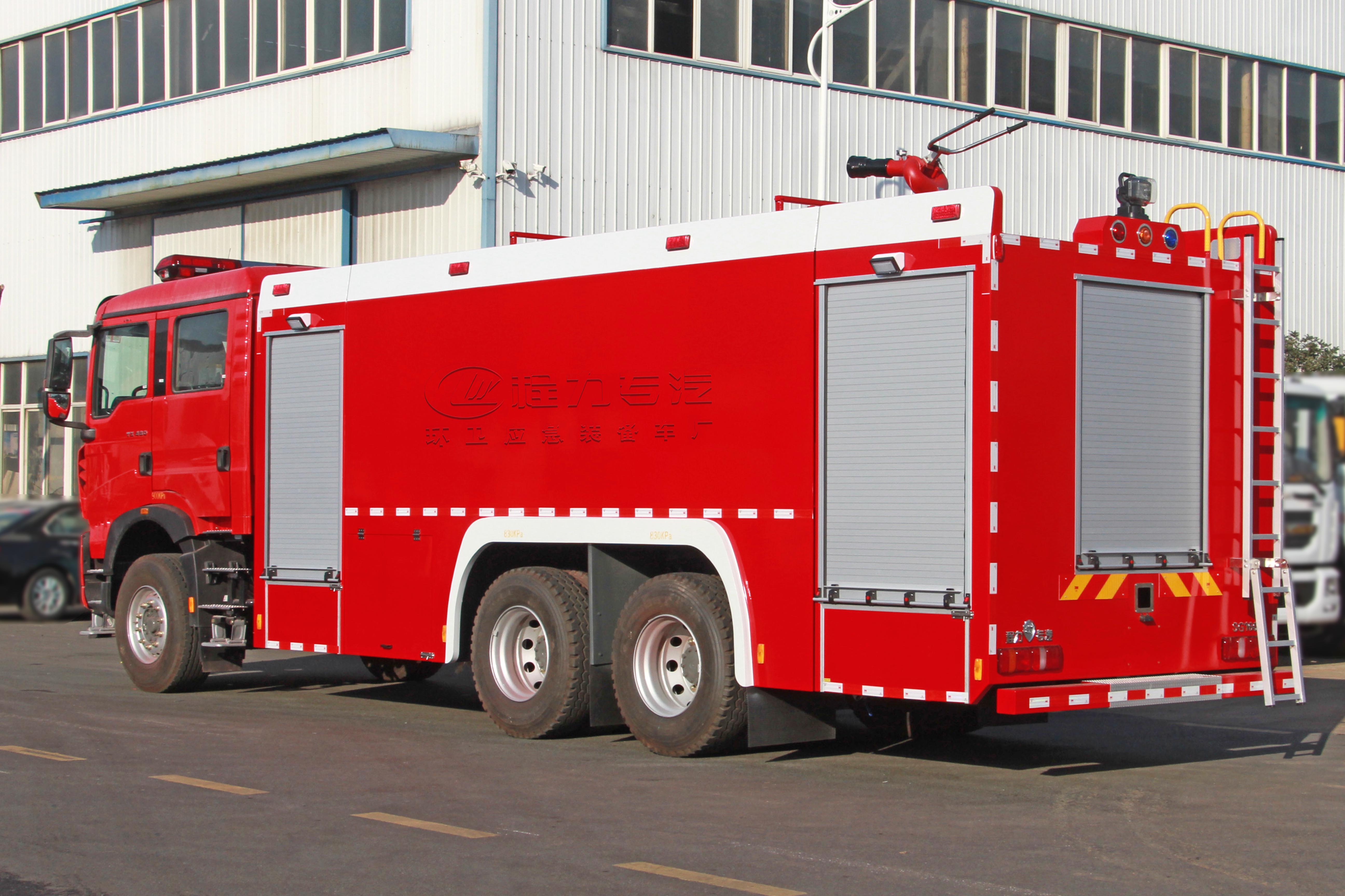 16吨泡沫消防车-重汽豪沃